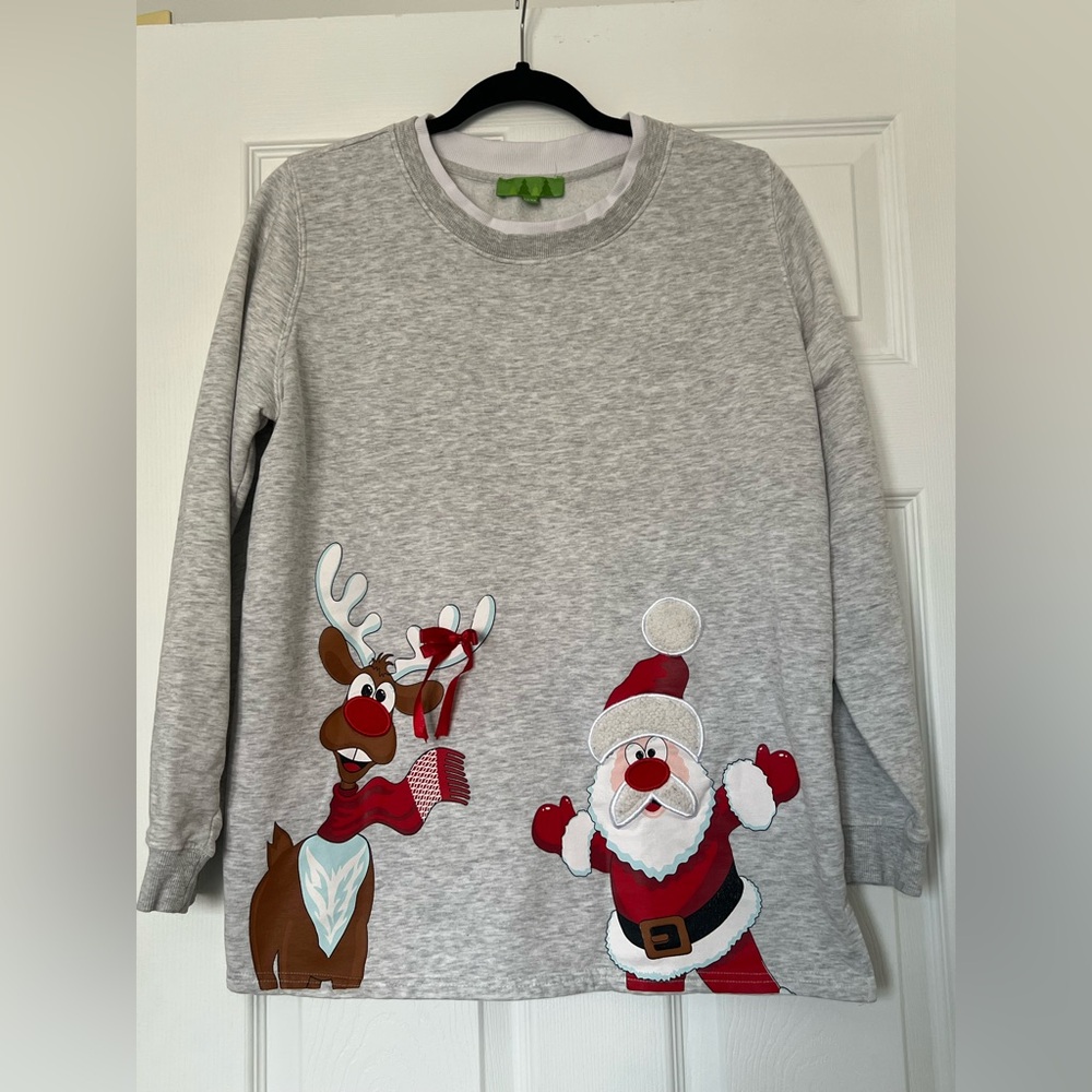 Gray Christmas Sweatshirt with Santa and Reindeer size M